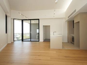 Top floor two bedroom apartment in the heart of Rouse Hill