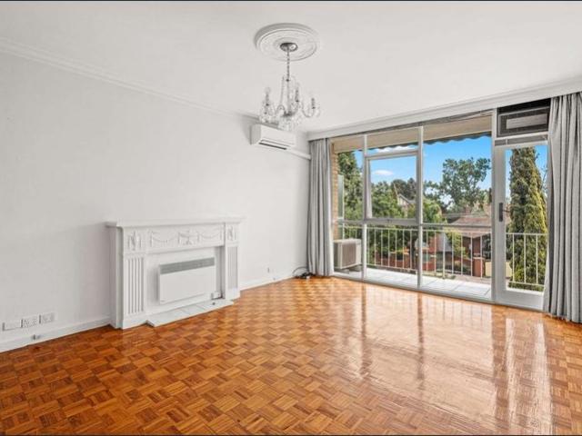 Top Floor Two Bedroom Apartment in the Heart of Surrey Hills
