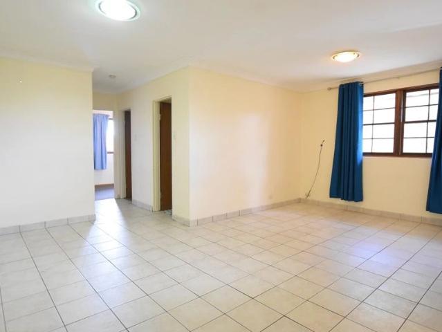 TOP FLOOR TWO BEDROOM UNIT LOCATED WITHIN FEW MINUTES WALK TO WILEY PARK STATION, SCHOOLS, SHOPS!