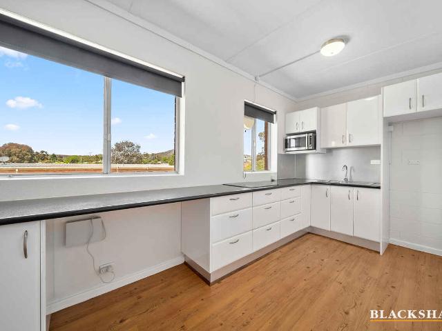 TOP FLOOR UNIT