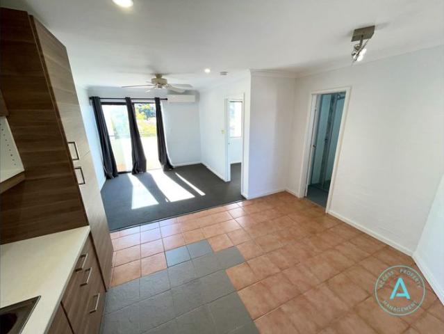 Top Floor Unit For Rent in East Victoria Park