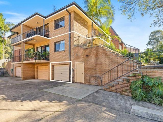 Top Floor Unit Just Moments from Wimbie Beach