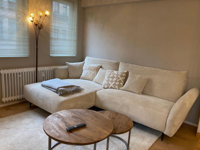 Top furnished 3 room flat, 60m2, Troisdorf centre, 5 min walk to the train station, Troisdorf Amsterdam Apartments for Rent