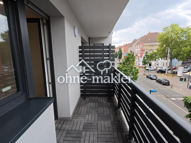 TOP renovierte 2 ZKB+neue Einbauküche+Duschbad+separate Toilette