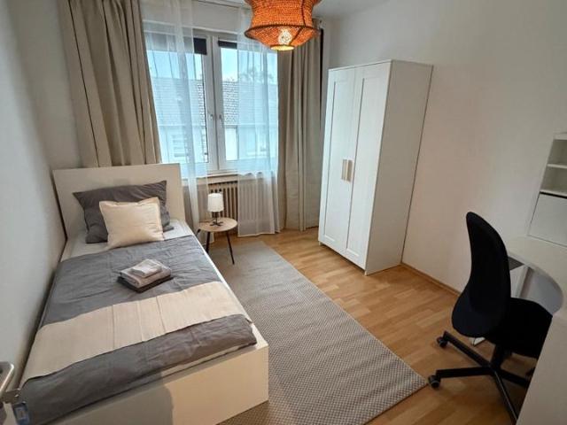 Top Kapitalanlage: Vollvermietete 4 Zimmer WG Faktor 17,6
