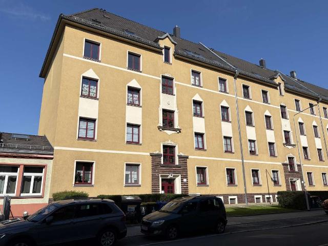 Top Kapitalanlage: Langfristig vermietete 2 Zi Wohnung mit Süd Balkon mit 7,7% Brutto Rendite!