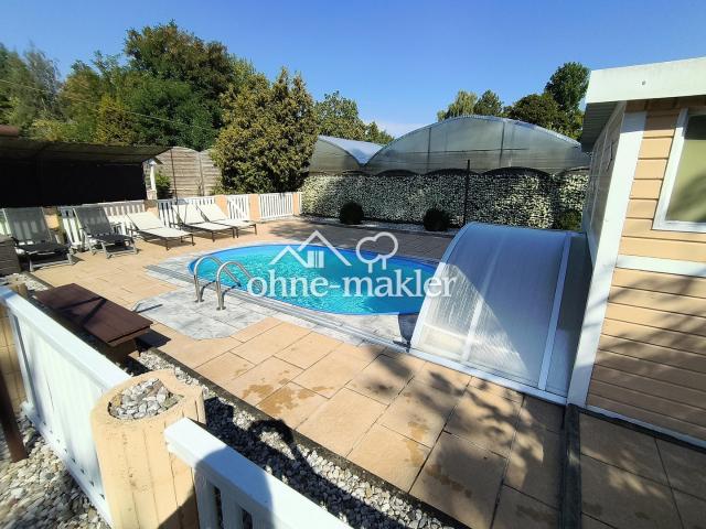 top Haus für zwei Familien, ruhige Lage, super Garten und Pool. Provisionsfrei