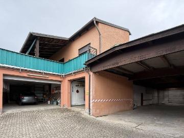 Top Investition in Ebrach Großzügiges Wohnhaus mit Garten, Sauna, Büro, Halle und Garagen