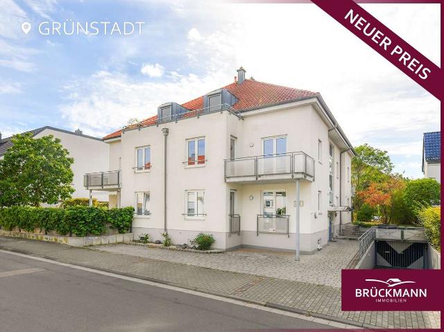 Top Innenstadtlage: Großzügige 2 ZKB mit gleich zwei Balkonen und Tiefgaragenplatz!