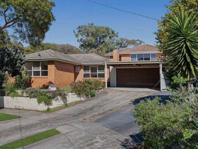 UNDER CONTRACT. Top Of A Quiet Court Location