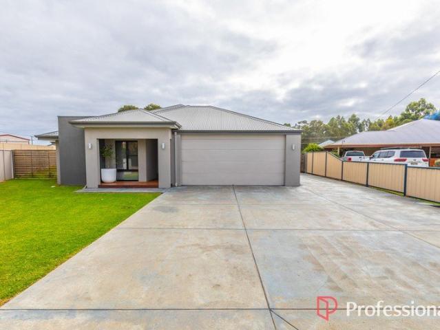 TOP OF THE RANGE FAMILY LIVING!