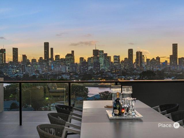 Top of the World Luxury with Unrivalled Brisbane Panoramas
