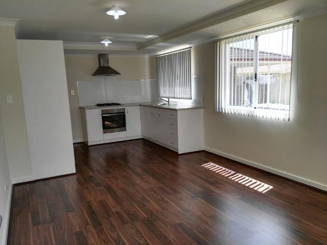 Top Locale in Quiet Cul de Sac. Pets Allowed. Ultra convenient life style
