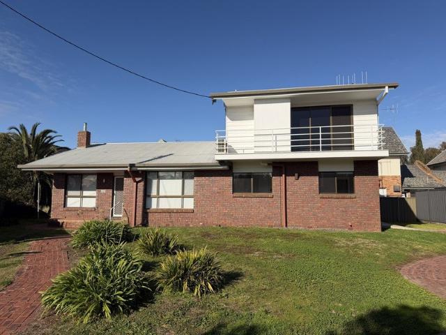 Top Location 3 Bedrooms