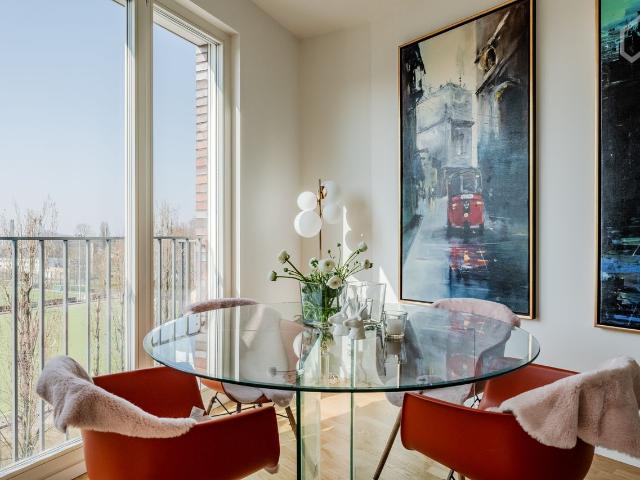 Top Location & a speciuos Apartment with Sun Terrace and Stunning Views!, Berlin Amsterdam Apartments for Rent