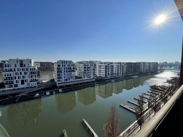 TOP LOCATION FRANKFURT WESTHAFEN WOHNEN IN ERSTER REIHE