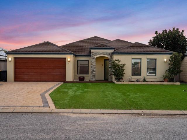 TOP LOCATION! SPACE, STYLE, AND CONVENIENCE