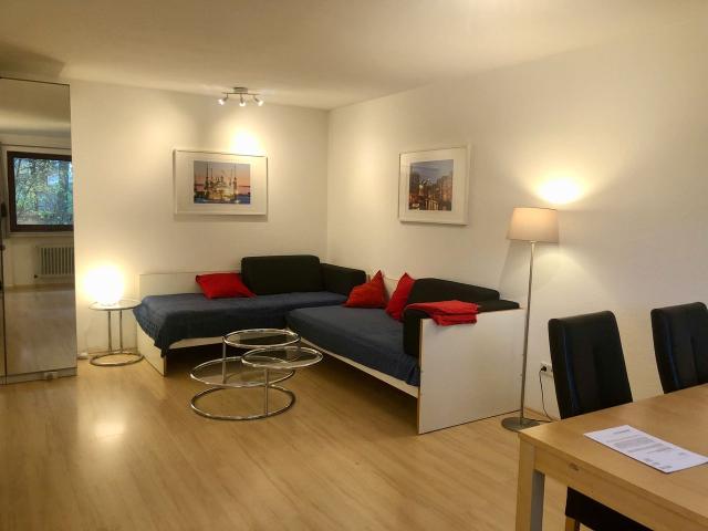 Top Location to City+University!+OHB Furnished 2 room apartment with balcony, parking optional, Bremen Amsterdam Apartments for Rent