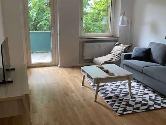 Top Lage ! 2024 Sanierte/Renovierte und Möblierte 2 Zimmerwohnung