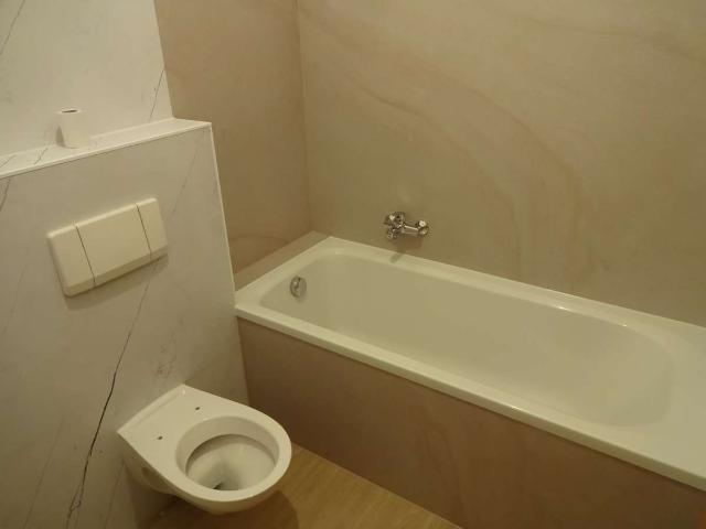 Top Lage! 2 Zimmer Wohnung mit Aufzug und Balkon