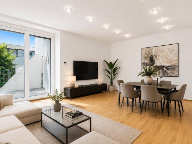 TOP LAGE: 3 Zimmer Wohnung mit ca. 52 m² Freifläche I Garagenstellplatz I Nahe Mariahilfer Straße & U3 Neubaugasse