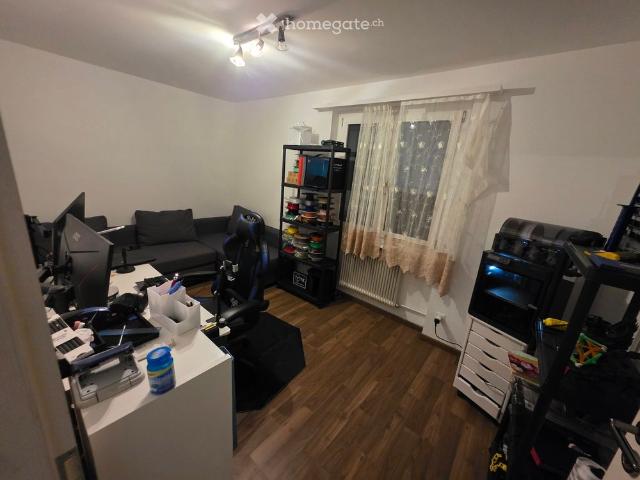 Top Lage 3.5 Zimmer Wohnung mit Wintergarten & Garage