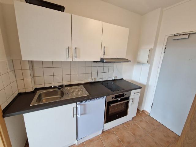 Top‑Lage trifft Komfort: 2‑Zimmer‑Wohnung mit Einbauküche im Zentrum