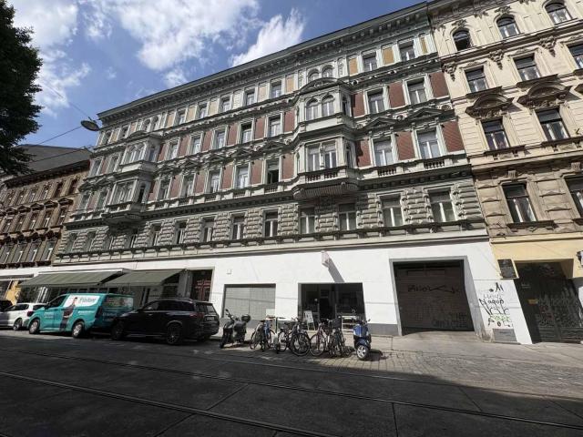 Top Lage Unbefristet vermietete 4 Zimmer Wohnung Nähe Rathaus!