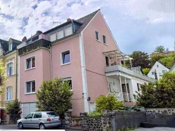 TOP LAGE! Zweifamilienhaus + vermietetes Apartment inklusive Baugrundstück in Linz am Rhein