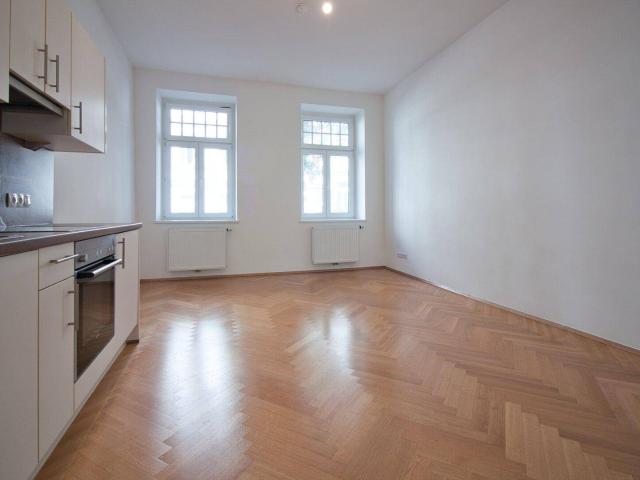 TOP Lage beim Meidlinger Markt | uneinsichtiges Hochparterre | U6 Niederhofstraße vor der Türe