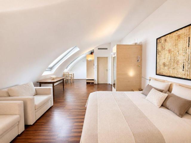 TOP LAGE! City Wohnung mit Blick bis zum Stephansdom & Garage im Haus