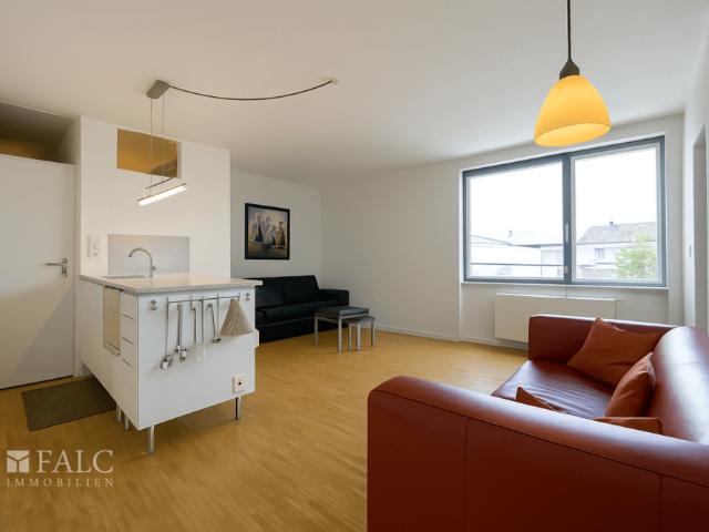 Top Lage direkt am Rhein: Möblierte 2 Zimmer Wohnung, 41 m², saniert & sofort bezugsbereit