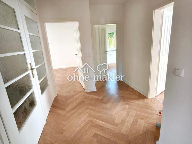 Top Lage & Erstbezug Standard: modernisierte 4 Zimmer Wohnung 4 +1 Zimmer