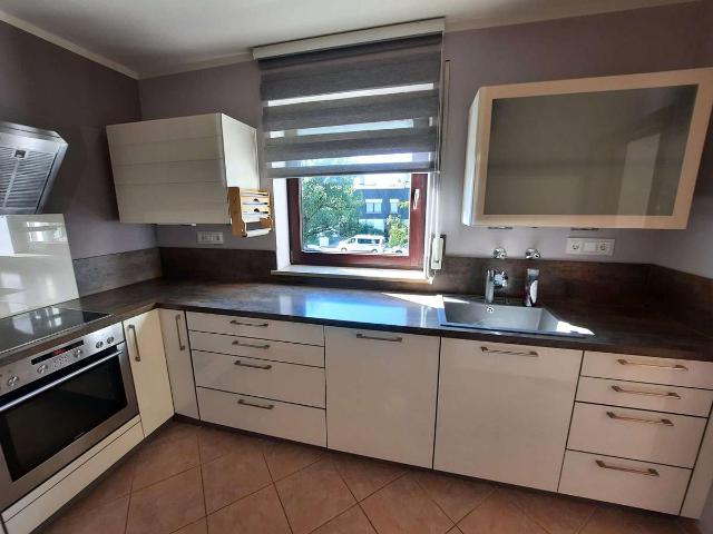Top Lage! Große 3 ZKB Whg mit EBK u. 2 Balkone S/W