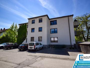 TOP Lage! Hochwertig kernsanierte 3 Zimmer Wohnung mit Smart Home, Garage & Balkon