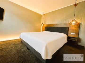 TOP LAGE in SEEFELD: Modernes, vollmöbliertes APARTMENT mit großem Balkon direkt neben dem GOLFPLATZ ab sofort zu kaufen!