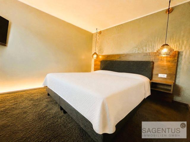 TOP LAGE in SEEFELD: Modernes, vollmöbliertes APARTMENT mit großem Balkon direkt neben dem GOLFPLATZ ab sofort zu kaufen!