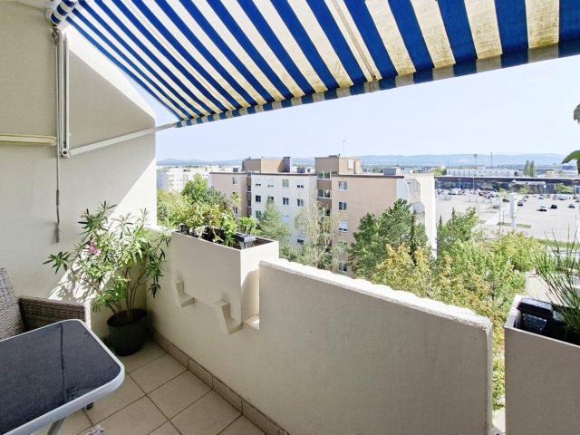 Top Lage mit Loggia