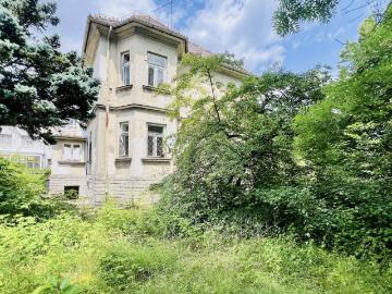 TOP Lage nähe Stadtzentrum! Sanierungsbedürftig mit Ausbaupotential! Studie für 4 Wohneinheiten mit DG Ausbau vorhanden!