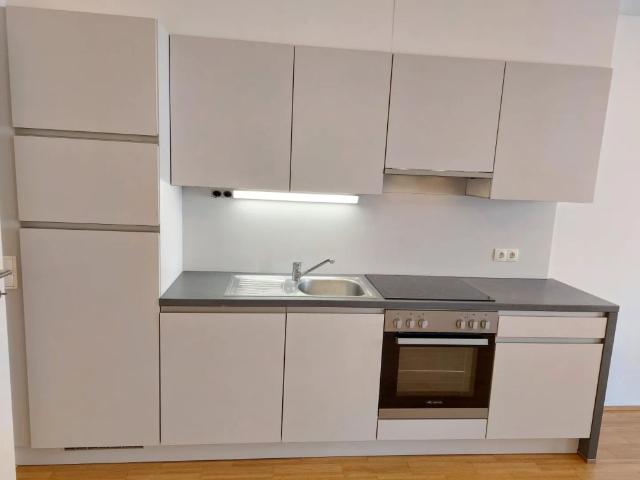 Top Lage: Neuwertige 2 Zimmer Balkon Wohnung+Garagenplatz in Ruhelage Michtnergasse 9 Top 7