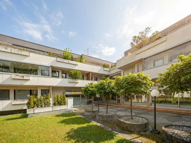 Top Lage Obermenzing: Helles Apartment mit großzügigem Raumangebot!