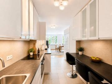 TOP LAGE! Ruhige klimatisierte 4 Zimmer Wohnung in 1020 Wien, Nestroyplatz