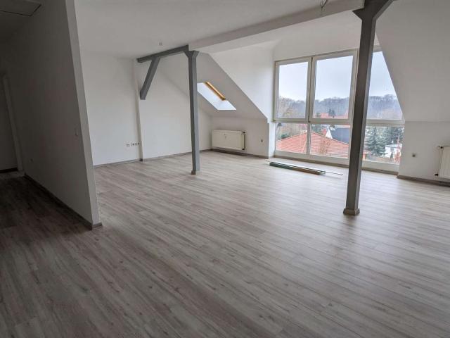 TOP Lage – Sanierte 3 RWE im DG mit EBK – 2 Bäder – Dusche und Badewanne*WE 06* – I.V.K. GmbH – Immobilien Leipzig
