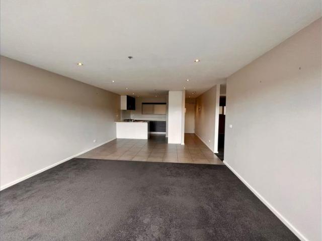 Top level apartment located within Ascot Vales desired blue chip location