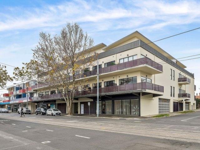 Top level apartment located within Ascot Vales desired blue chip location