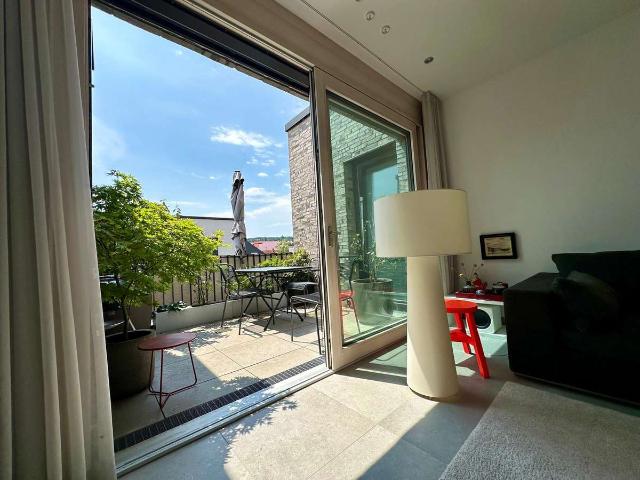 TOP Lichtdurchflutete, moderne 3 Zimmer Wohnung mit Sonnenbalkon