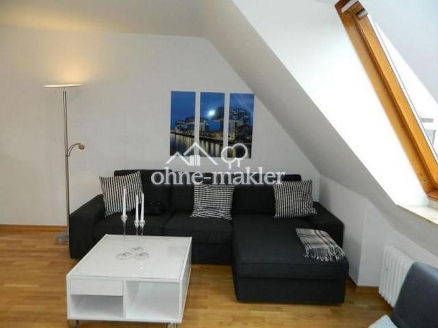 Top möblierte Dachgeschosswohnung
