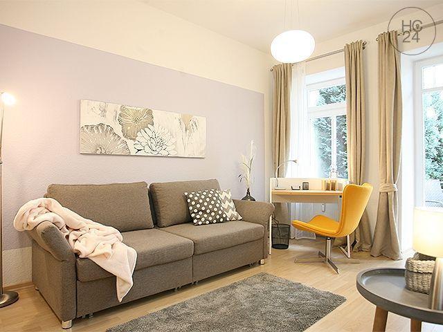 TOP: Möbliertes Apartment im Bach Viertel von Leipzig mit Balkon neben Clara Park