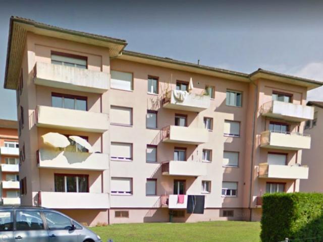 Top modern und gemütlicher Balkon mit Bergsicht