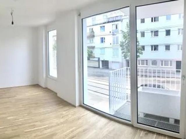 TOP MODERN* Lichtdurchflutete Neubau Wohnung mit Balkon in bester Lage